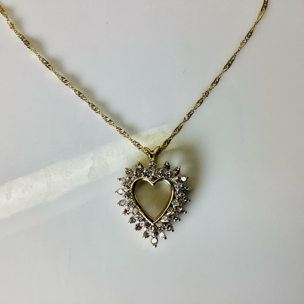 Gold Heart Diamond Pendant - Picture 10 of 11